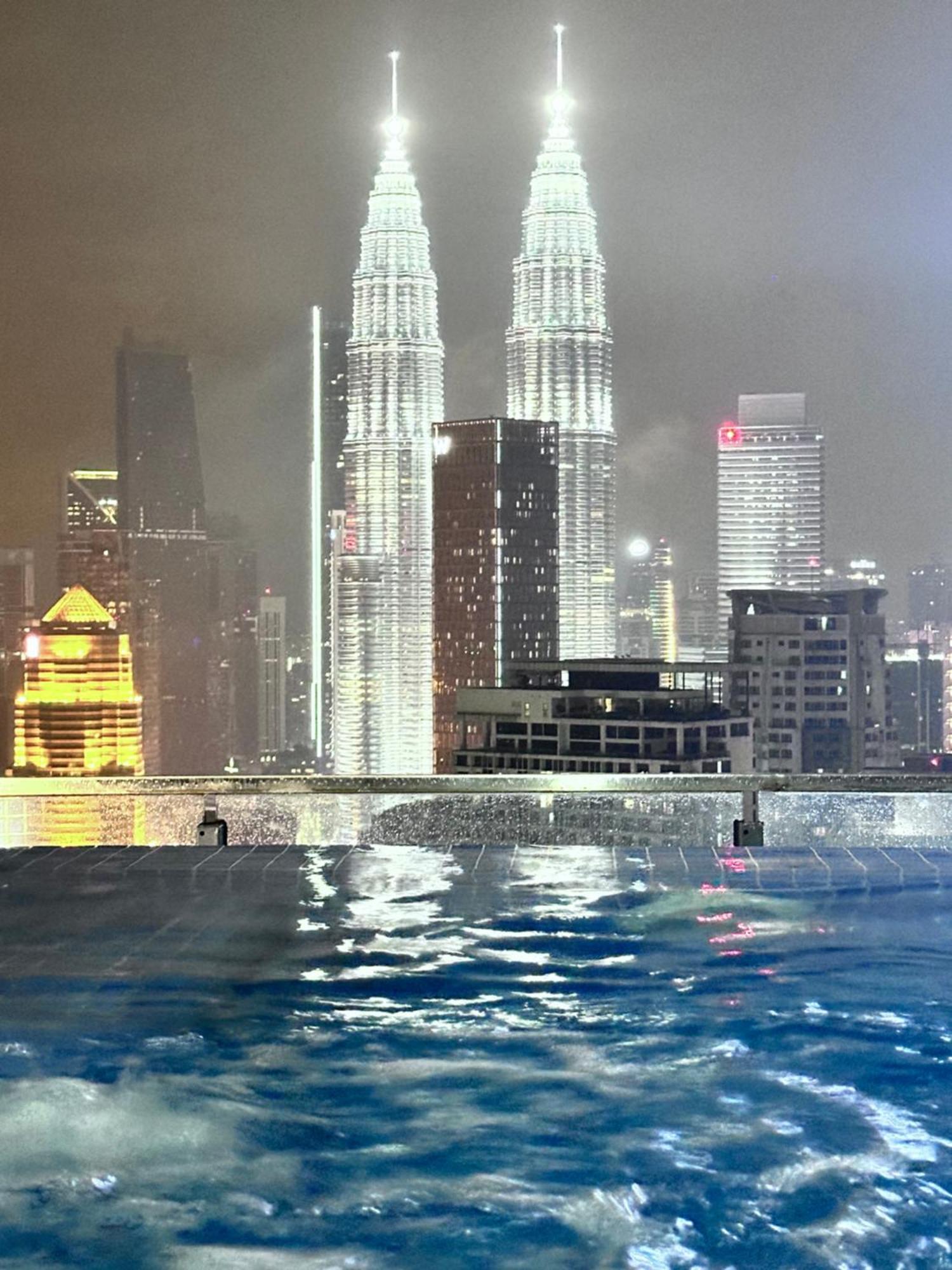 The Luxe Infinitum Klcc By Kl Malaysia Kuala Lumpur Exterior foto